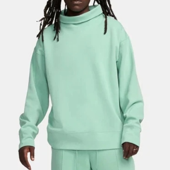 NEW!! Tech Fleece Reimagined Oversized Turtleneck Sweatshirt - (Retail $125.00) - Picture 1 of 9